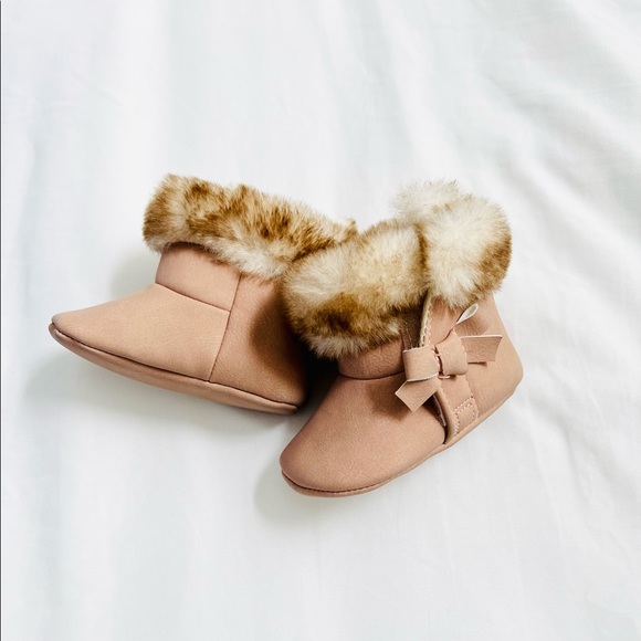 EUC Child of Mine by Carters Girls Pink Boot 0-3 months - Picture 2 of 6